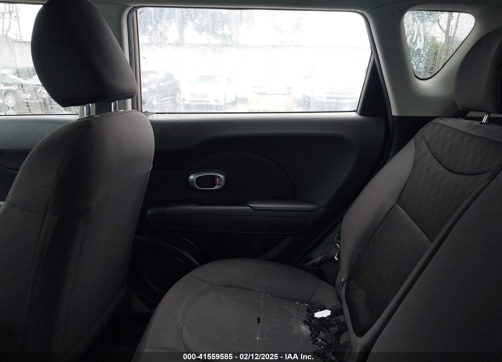 2015 KIA SOUL VIN: KNDJN2A22F7215171