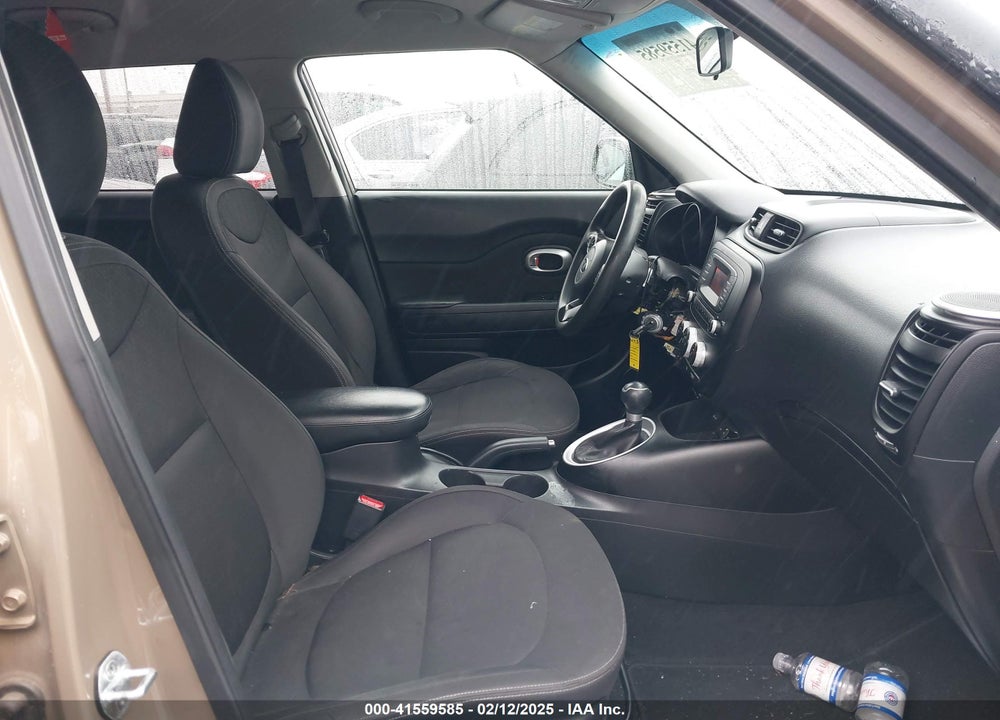 2015 KIA SOUL VIN: KNDJN2A22F7215171