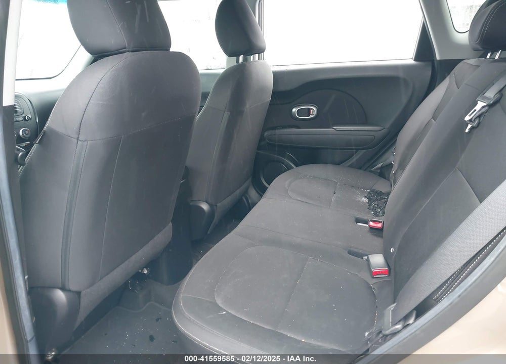 2015 KIA SOUL VIN: KNDJN2A22F7215171