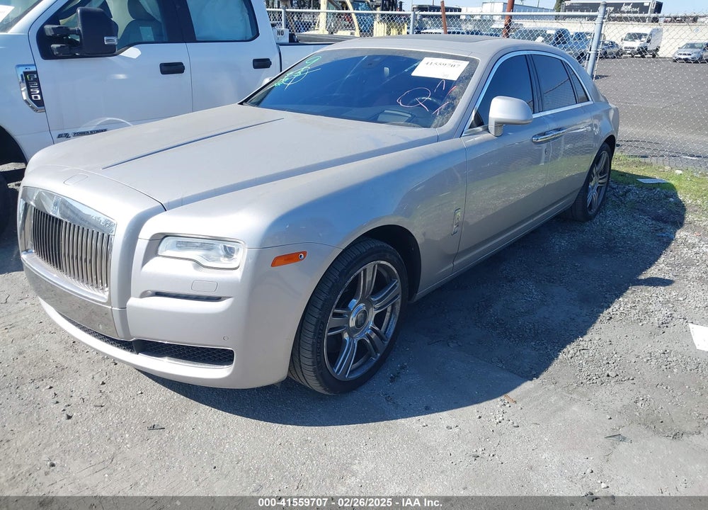 2017 ROLLS-ROYCE GHOST VIN: SCA664S54HUX54040
