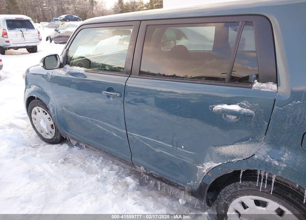 2010 SCION XB VIN: JTLZE4FE0A1104586
