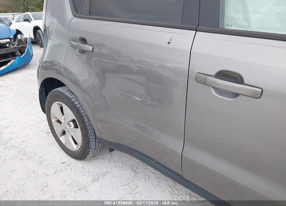 2016 KIA SOUL VIN: KNDJN2A21G7301041