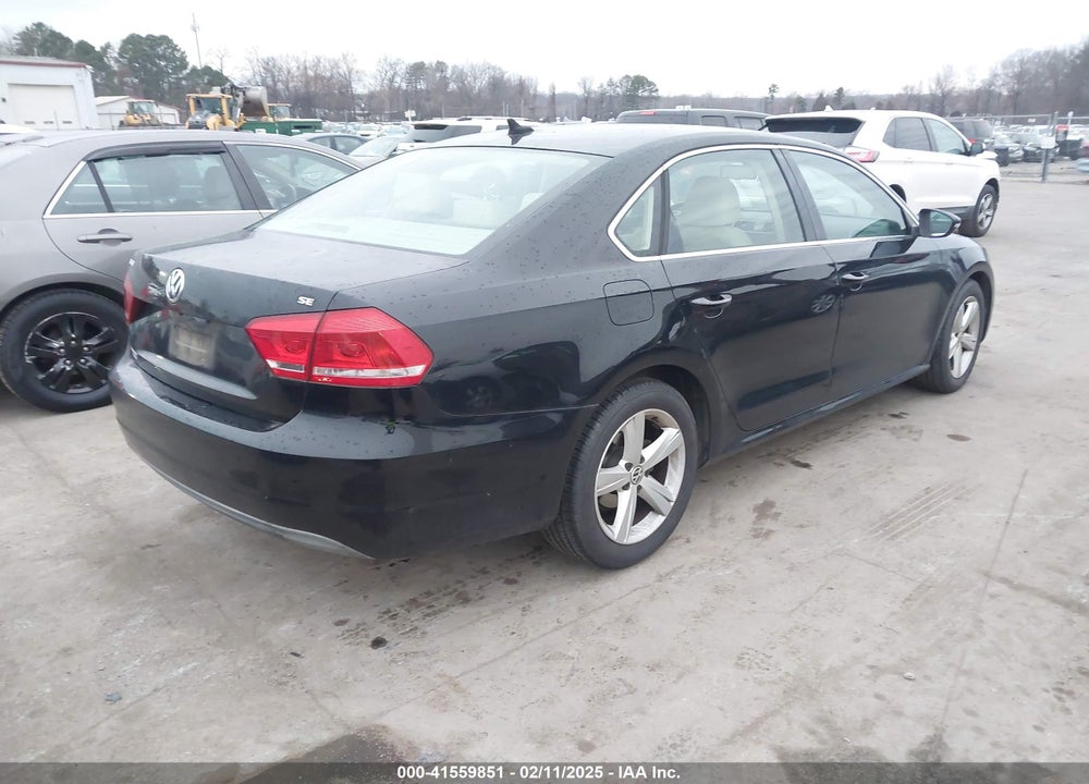 2012 VOLKSWAGEN PASSAT 2.5L SE VIN: 1VWBP7A35CC003403