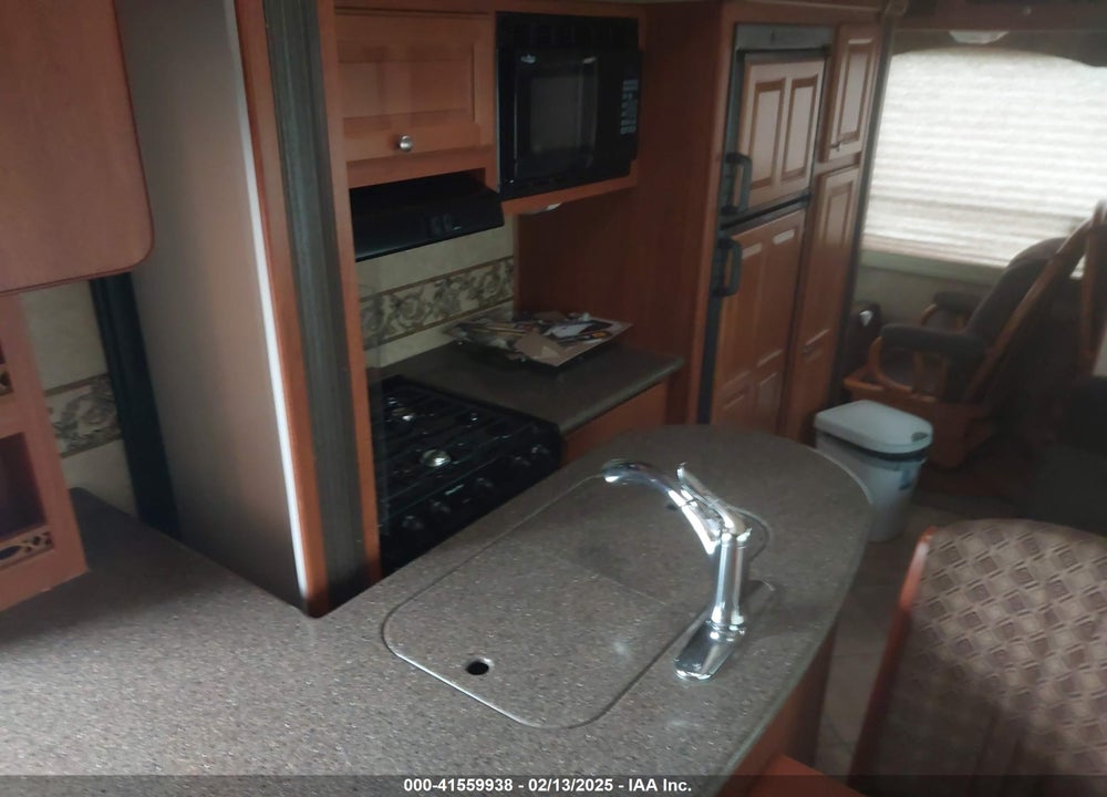 2011 HEARTLAND SUNDANCE VIN: 5SFSG2920BE213506