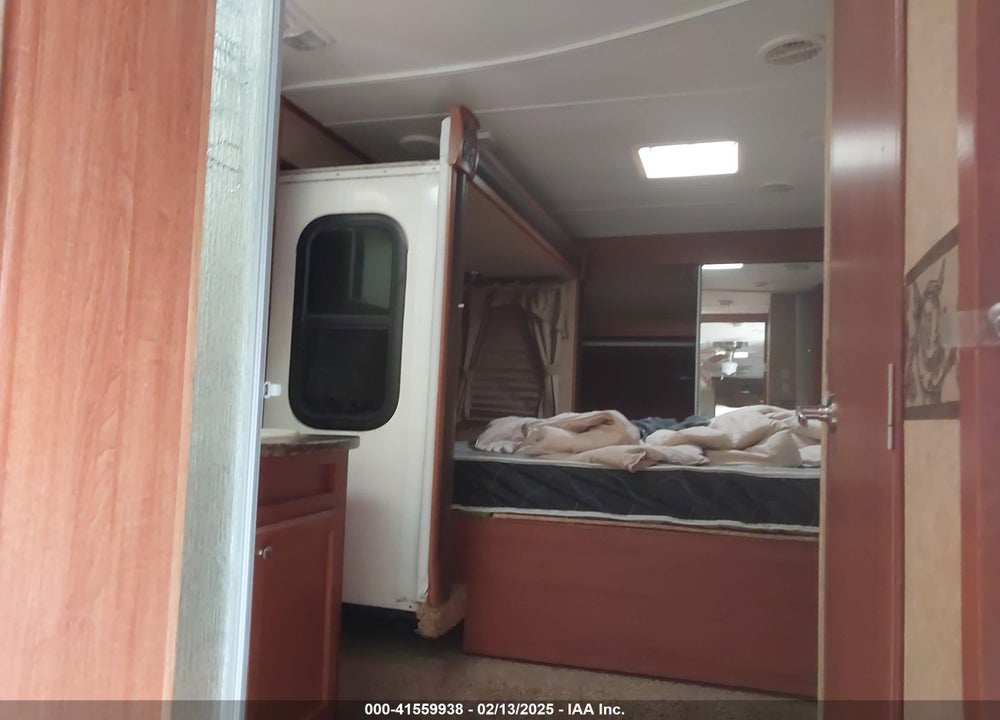 2011 HEARTLAND SUNDANCE VIN: 5SFSG2920BE213506