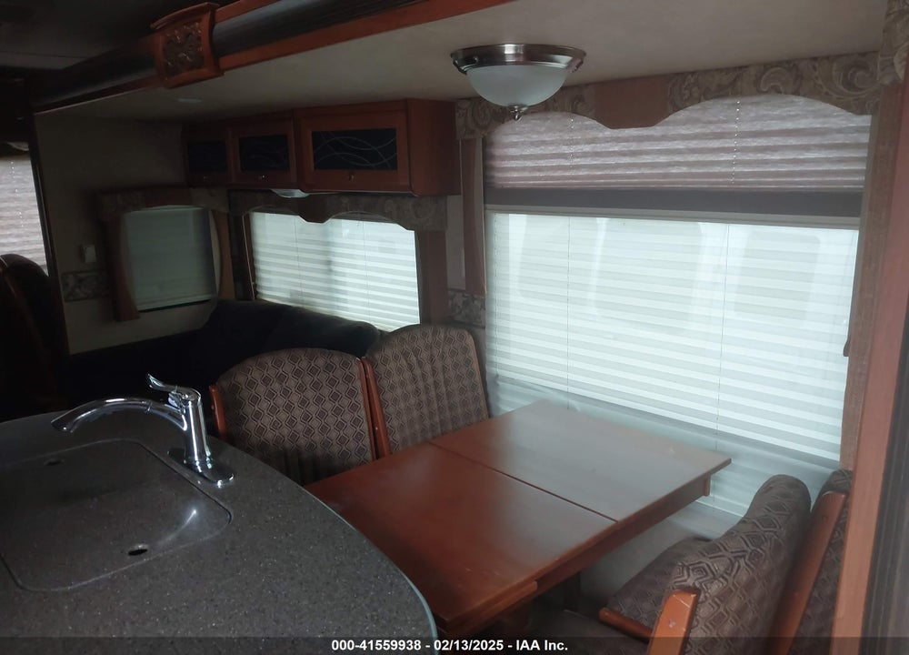 2011 HEARTLAND SUNDANCE VIN: 5SFSG2920BE213506