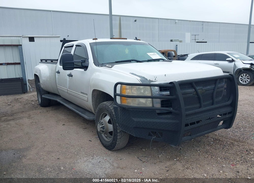 2010 CHEVROLET SILVERADO 3500HD LT VIN: 1GC7K0BGXAF142812