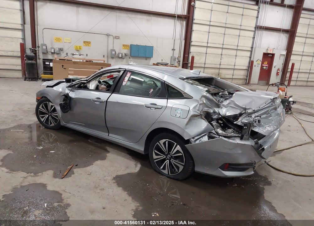 2017 HONDA CIVIC VIN: 2HGFC1F71HH649858