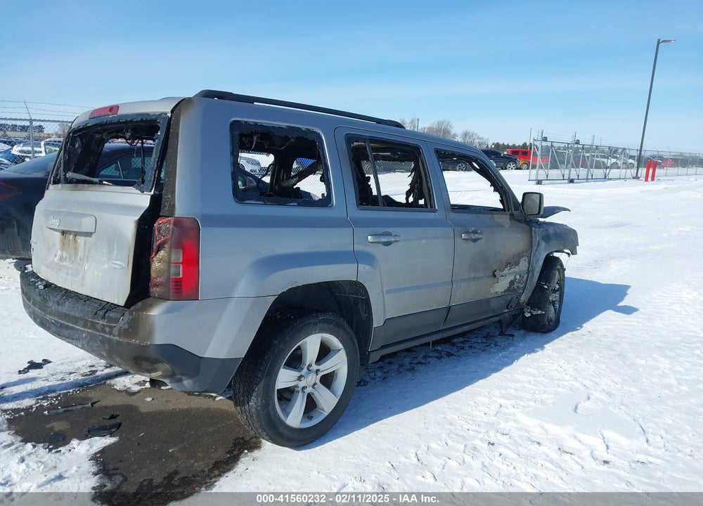 2014 JEEP PATRIOT LATITUDE VIN: 1C4NJRFB0ED759988
