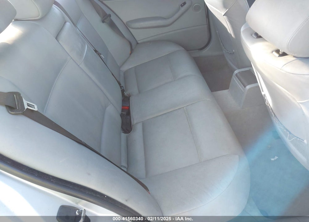 2003 BMW 325I VIN: WBAET37413NJ34060