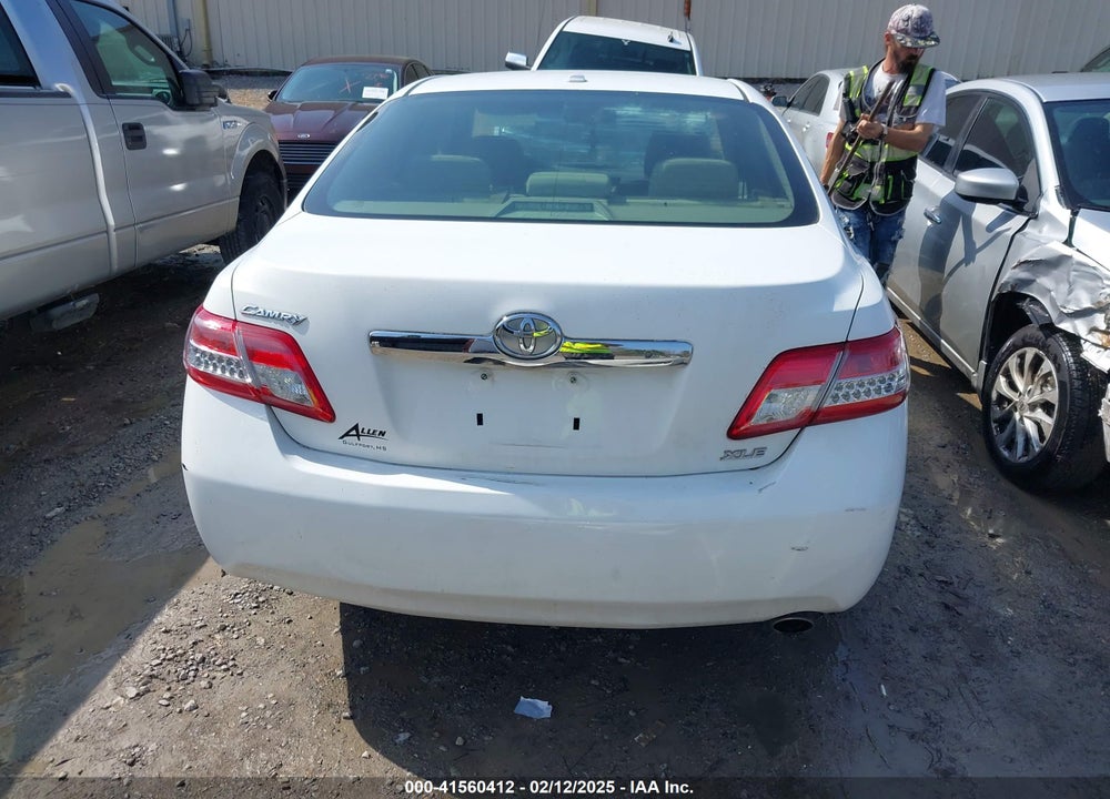 2011 TOYOTA CAMRY XLE VIN: 4T4BF3EKXBR105743