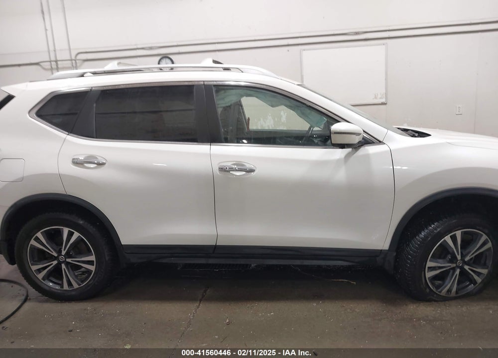 2019 NISSAN ROGUE SV VIN: JN8AT2MV8KW397796