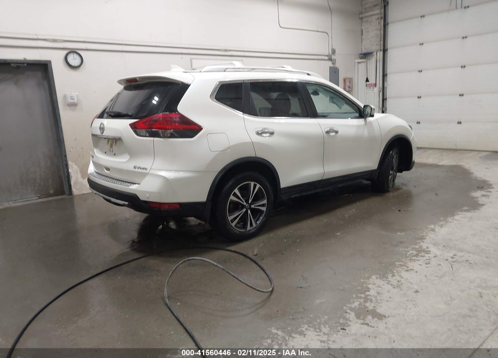 2019 NISSAN ROGUE SV VIN: JN8AT2MV8KW397796