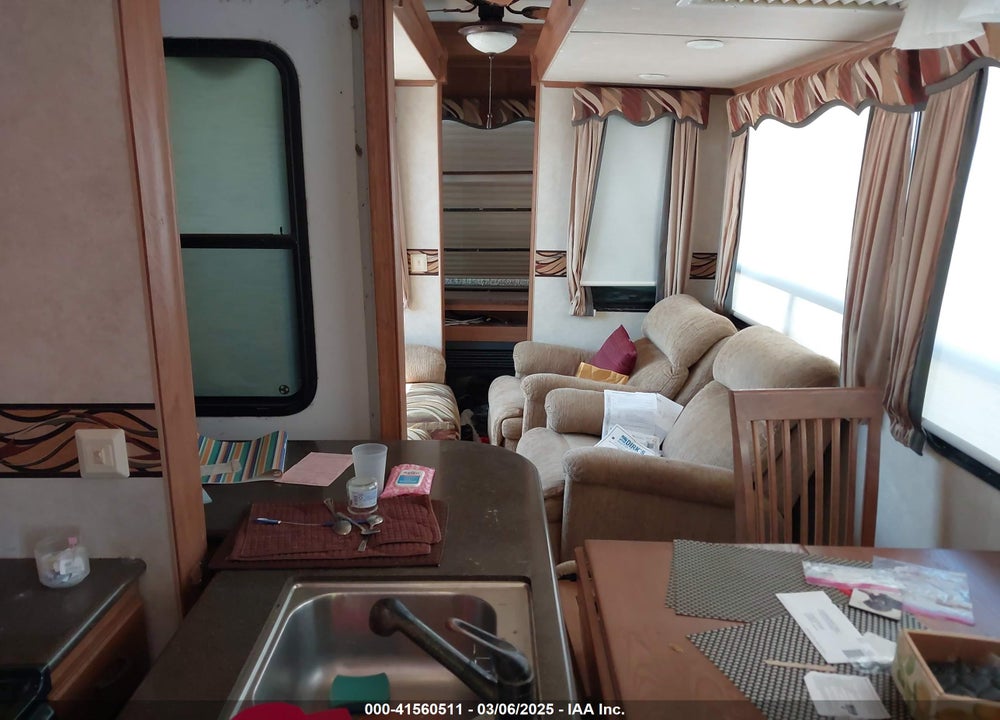 2012 CROSSROADS HAMPTON TRAVEL TRAILER VIN: 4V0TC3821CG002711