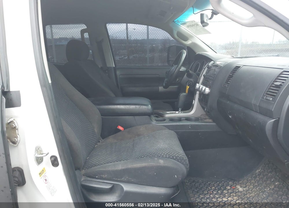 2012 TOYOTA TUNDRA SR5 5.7L V8 VIN: 5TFCY5F10CX013703