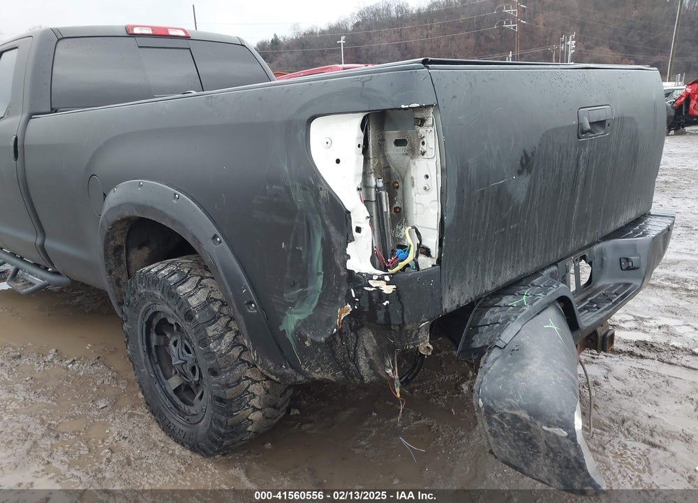 2012 TOYOTA TUNDRA SR5 5.7L V8 VIN: 5TFCY5F10CX013703