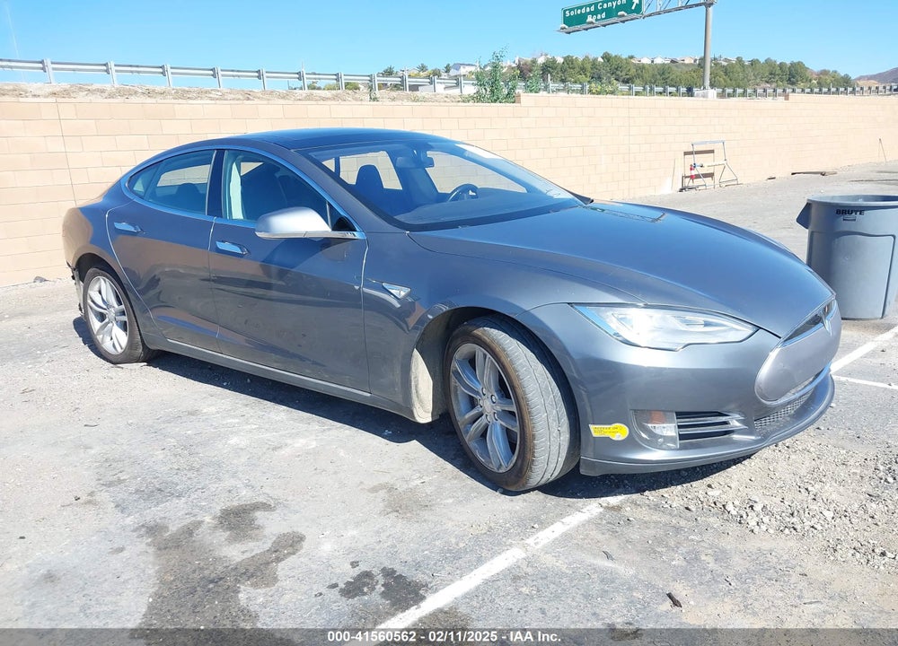 2013 TESLA MODEL S VIN: 5YJSA1CNXDFP24773