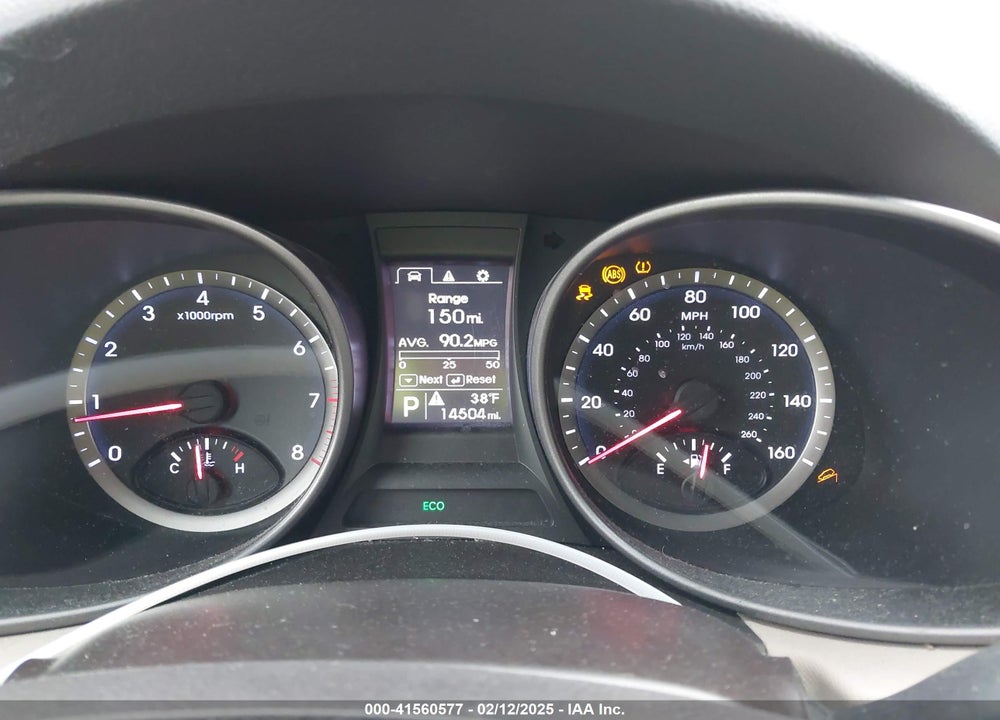 2016 HYUNDAI SANTA FE SPORT VIN: 5XYZU3LB6GG317540