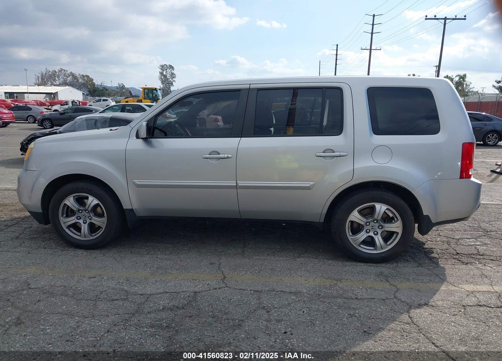 2014 HONDA PILOT EX VIN: 5FNYF3H41EB006893