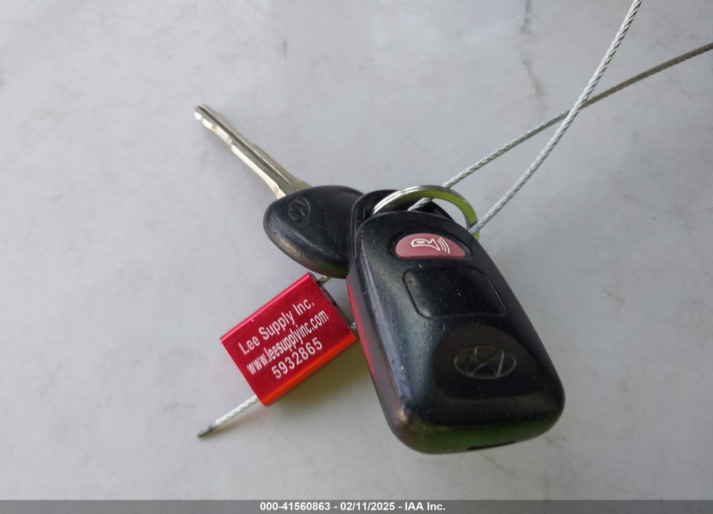 2013 HYUNDAI ELANTRA VIN: 5NPDH4AE8DH321384