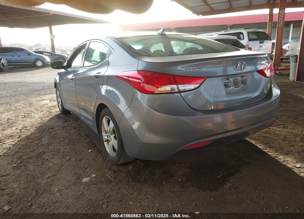 2013 HYUNDAI ELANTRA VIN: 5NPDH4AE8DH321384