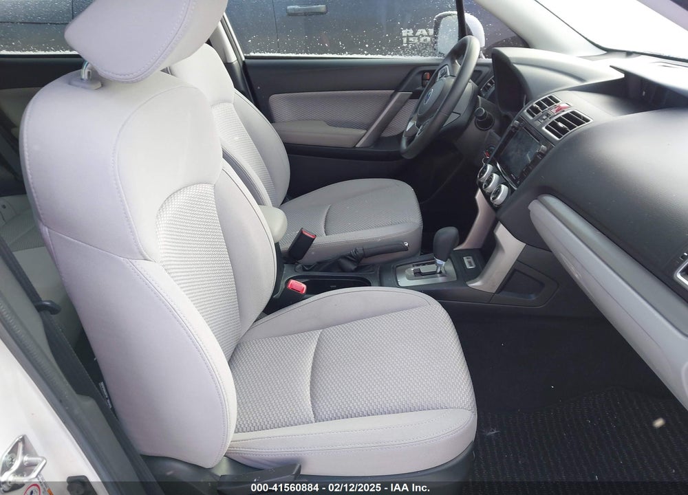2018 SUBARU FORESTER 2.5I PREMIUM VIN: JF2SJADC8JH406001