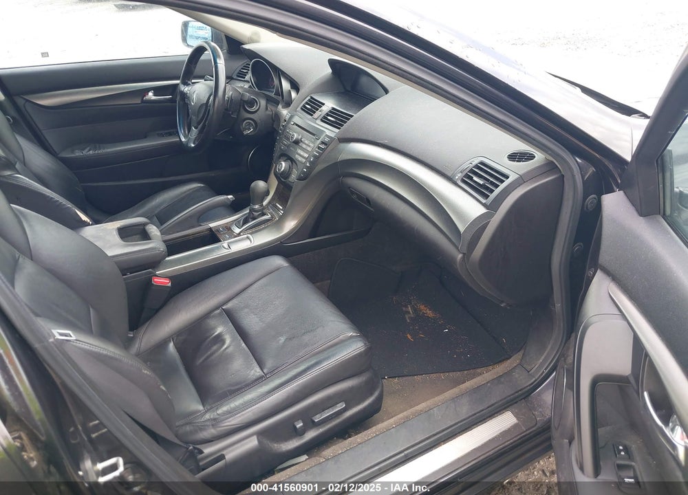 2013 ACURA TL VIN: 19UUA8F23DA009587