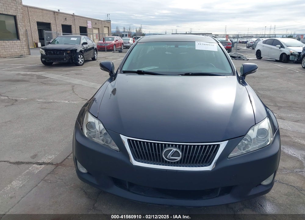 2009 LEXUS IS 250 VIN: JTHBK262195104051