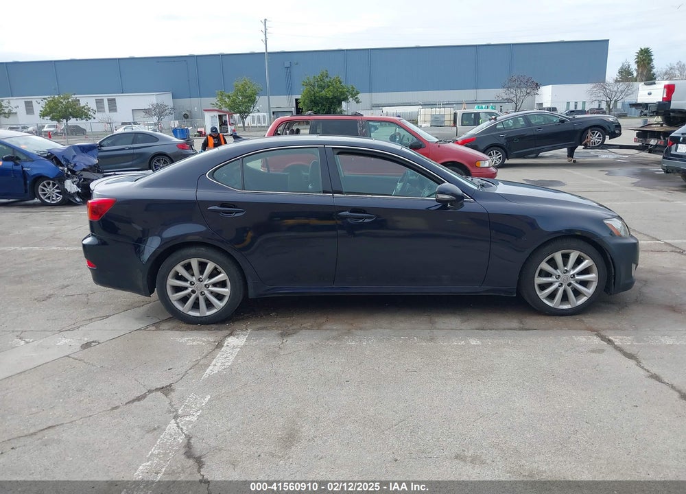 2009 LEXUS IS 250 VIN: JTHBK262195104051
