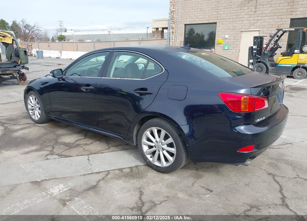 2009 LEXUS IS 250 VIN: JTHBK262195104051