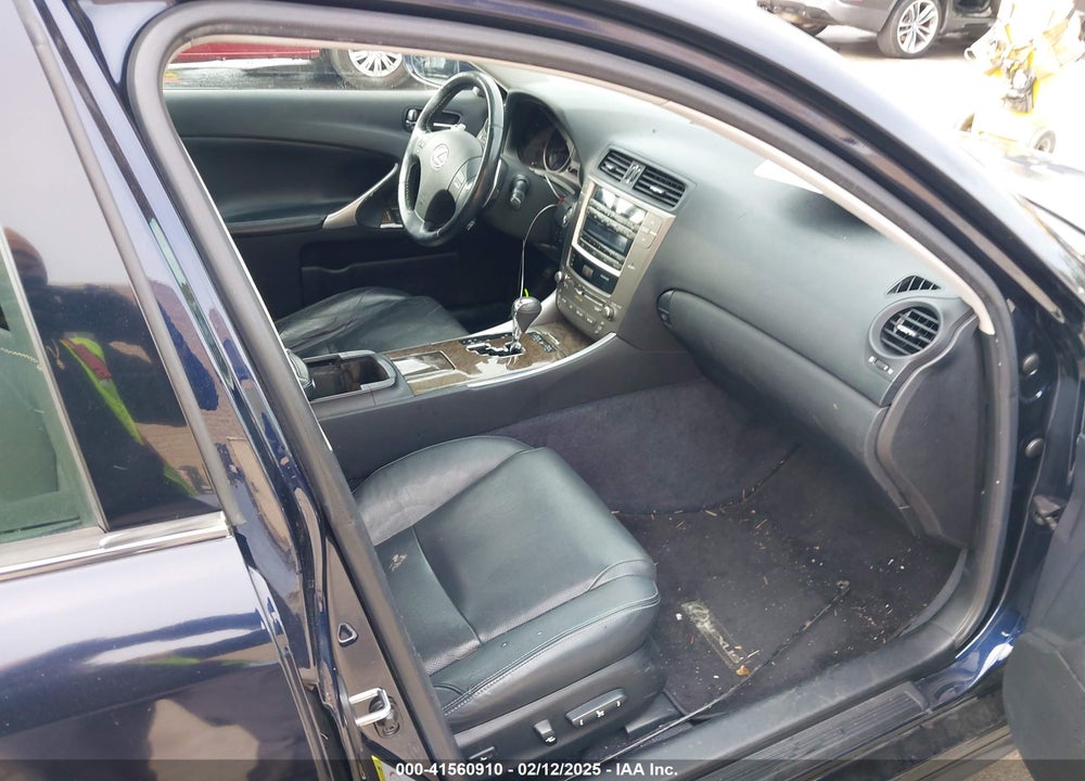 2009 LEXUS IS 250 VIN: JTHBK262195104051