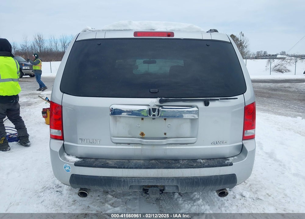2011 HONDA PILOT EX-L VIN: 5FNYF4H63BB002606