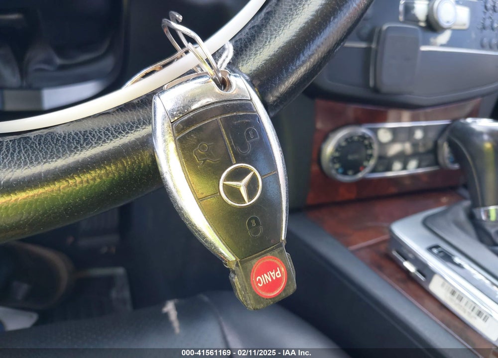 2008 MERCEDES-BENZ C 300 VIN: WDDGF54X88F185320