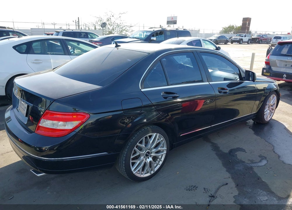 2008 MERCEDES-BENZ C 300 VIN: WDDGF54X88F185320