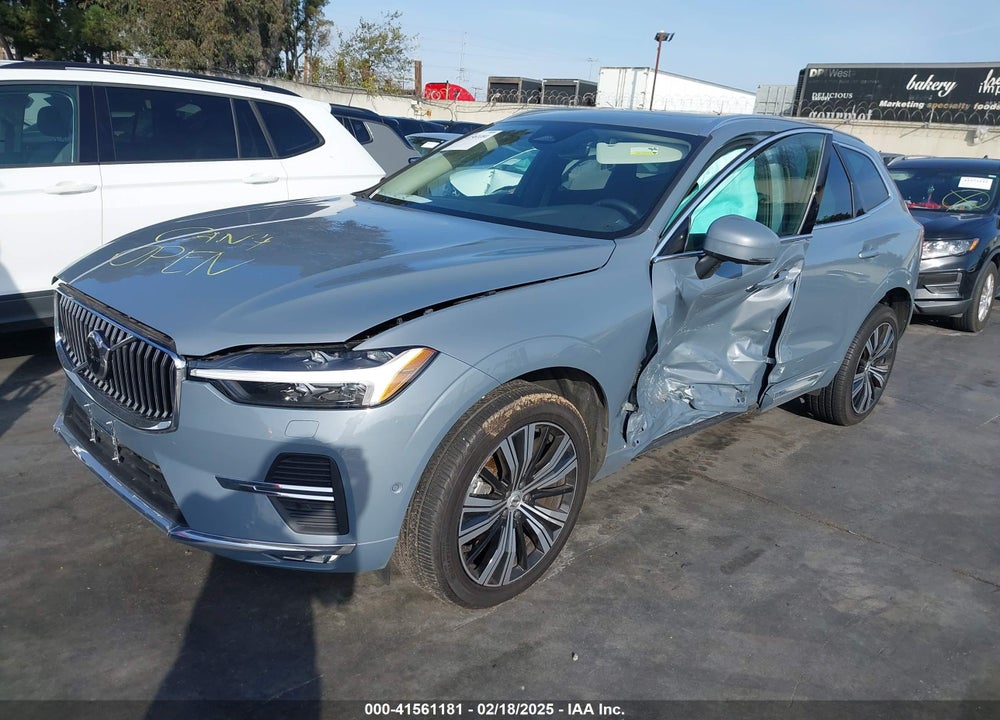 2023 VOLVO XC60 B5 PLUS BRIGHT THEME VIN: YV4L12RN8P1356993