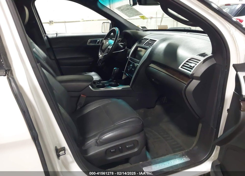2015 FORD EXPLORER LIMITED VIN: 1FM5K8F82FGB38176