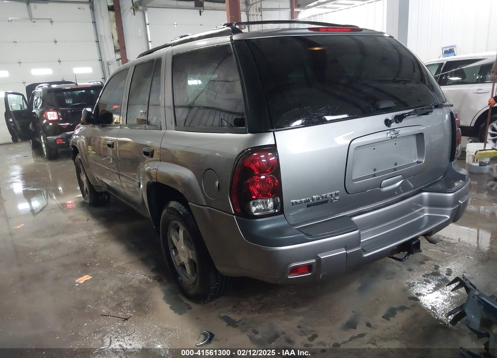 2006 CHEVROLET TRAILBLAZER LS VIN: 1GNDT13S062186557