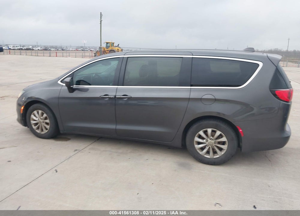2017 CHRYSLER PACIFICA TOURING VIN: 2C4RC1DG6HR531782