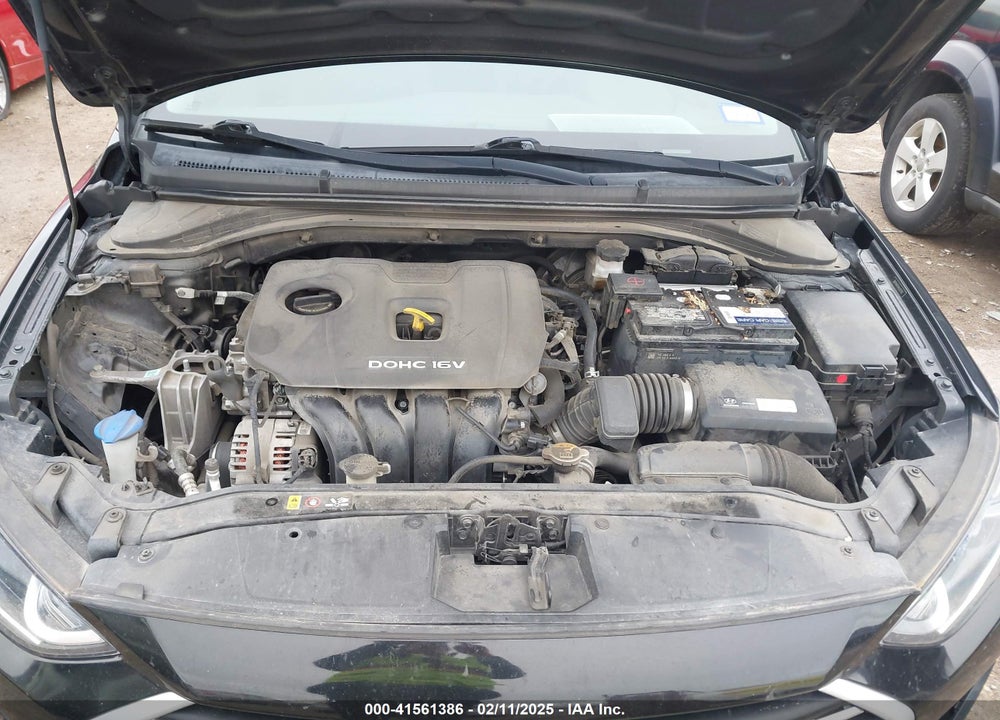2017 HYUNDAI ELANTRA VIN: 5NPD84LF9HH207762