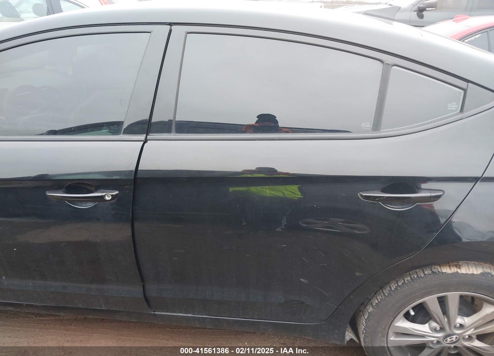 2017 HYUNDAI ELANTRA VIN: 5NPD84LF9HH207762