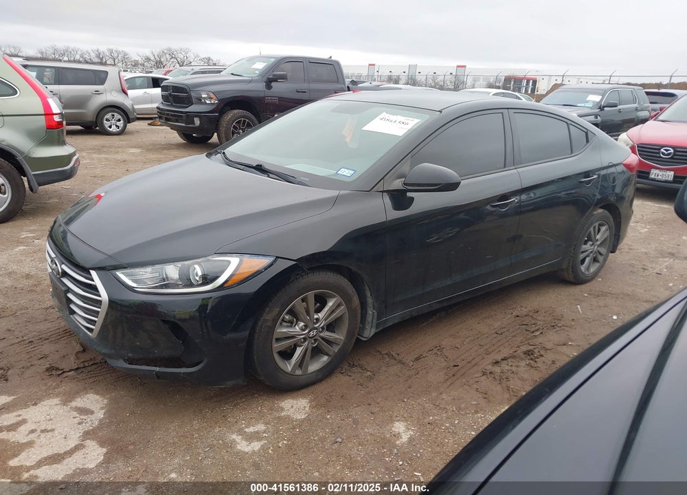2017 HYUNDAI ELANTRA VIN: 5NPD84LF9HH207762