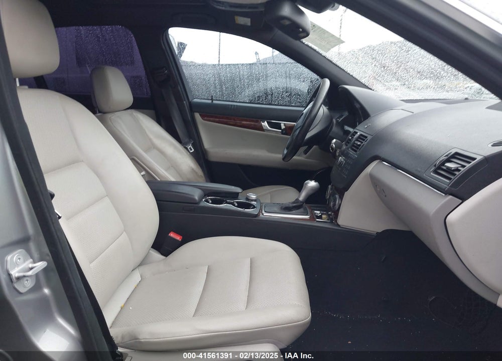 2009 MERCEDES-BENZ C 300 VIN: WDDGF54XX9F227679