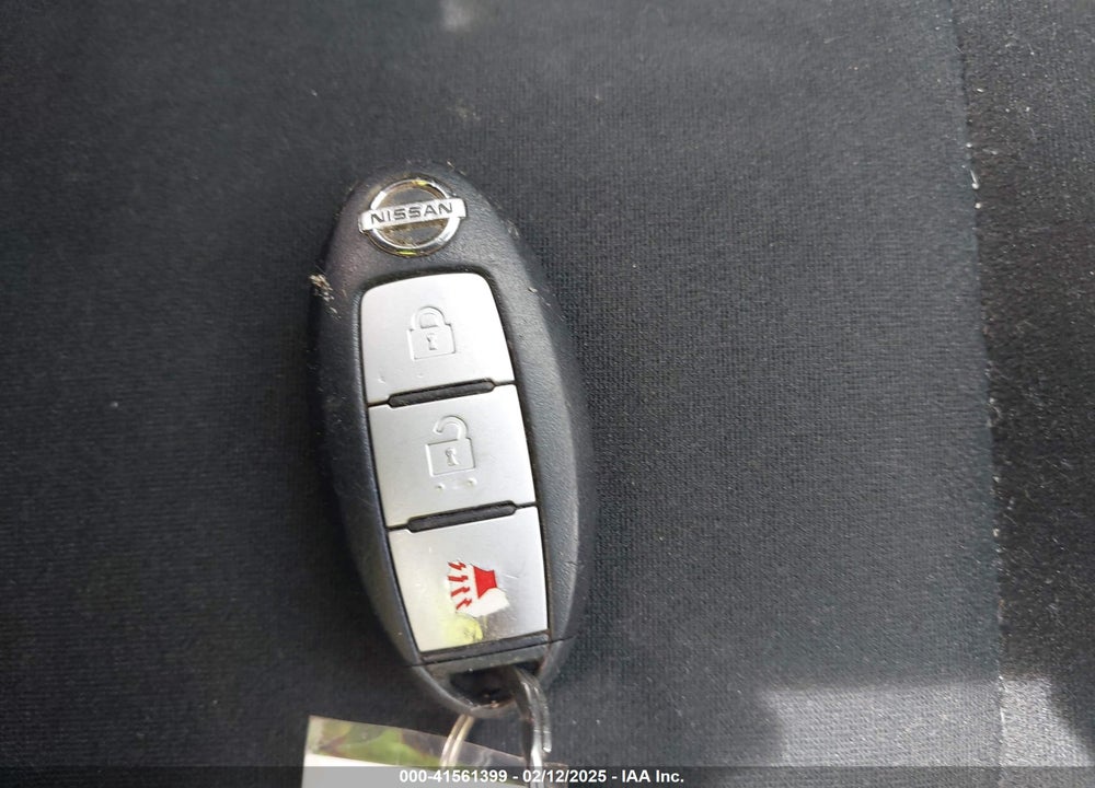 2014 NISSAN PATHFINDER S VIN: 5N1AR2MN2EC697622