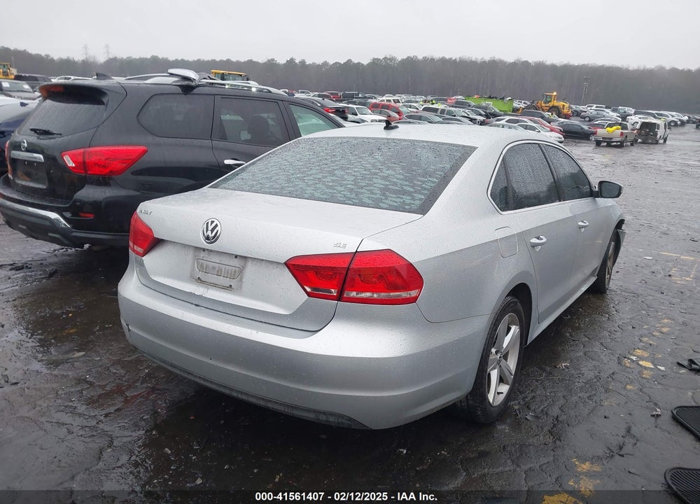2013 VOLKSWAGEN PASSAT VIN: 1VWBH7A34DC013662