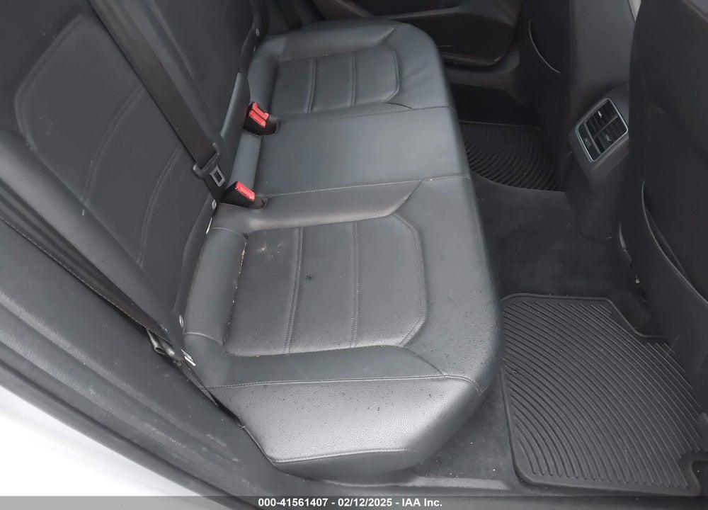 2013 VOLKSWAGEN PASSAT VIN: 1VWBH7A34DC013662