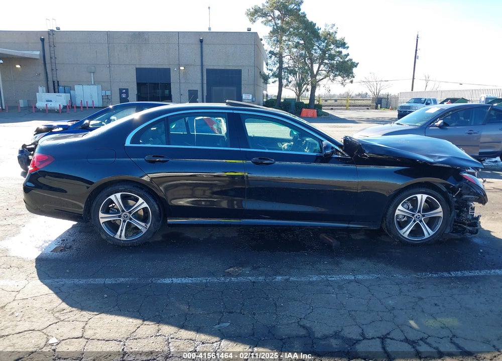 2019 MERCEDES-BENZ E 300 VIN: WDDZF4JB0KA490116