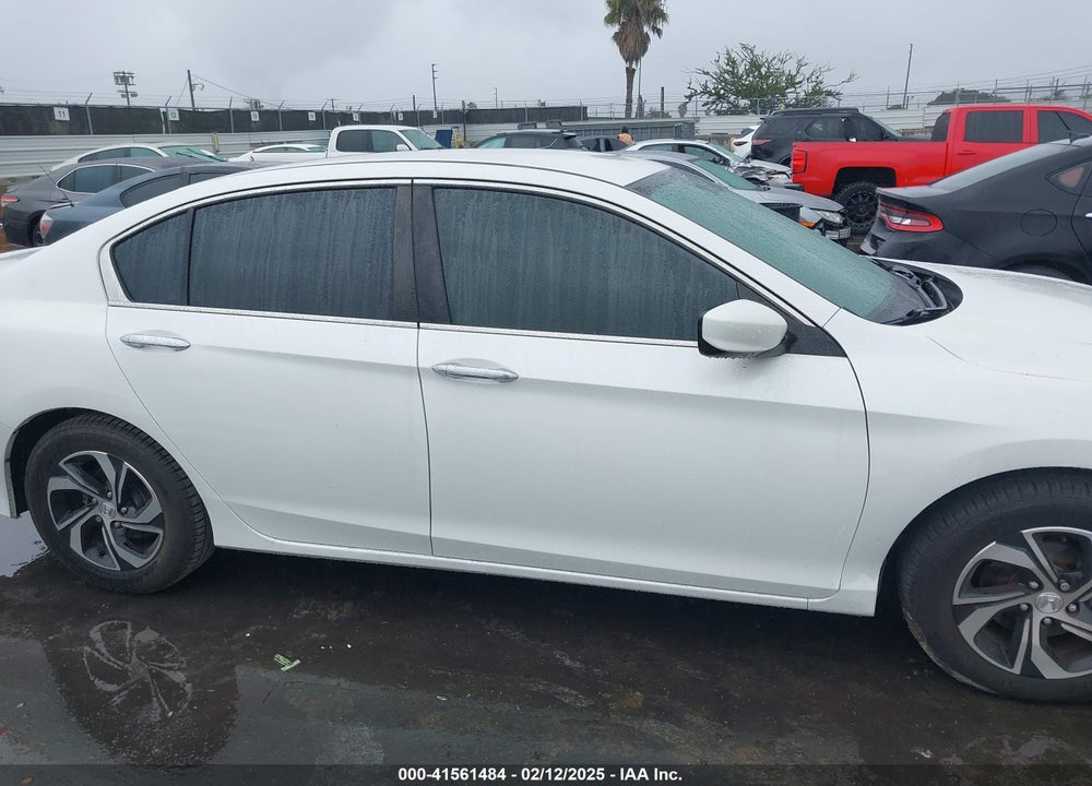 2017 HONDA ACCORD VIN: 1HGCR2F37HA193805