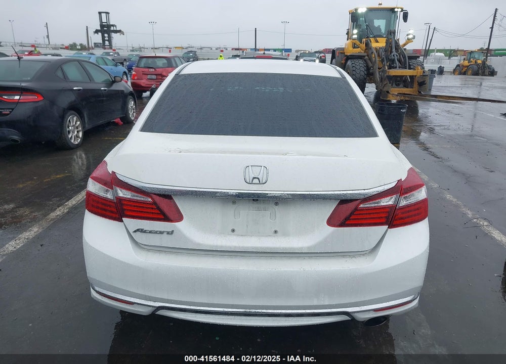 2017 HONDA ACCORD VIN: 1HGCR2F37HA193805
