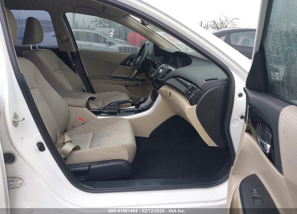 2017 HONDA ACCORD VIN: 1HGCR2F37HA193805