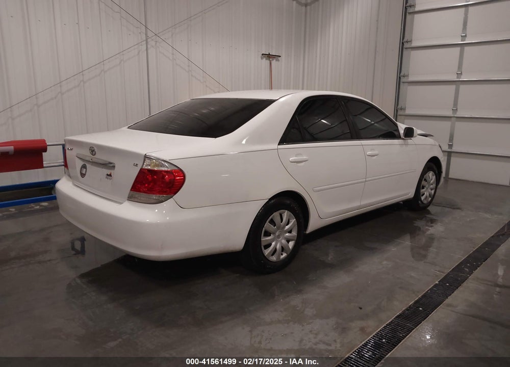 2005 TOYOTA CAMRY LE VIN: 4T1BE32K55U574776